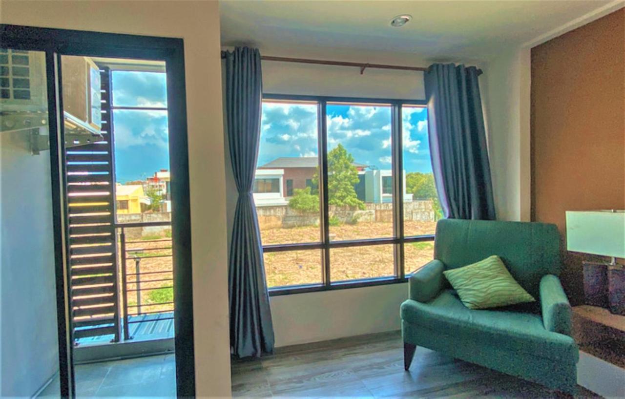 Plearnwan Deluxe Mansion Hotel กรุงเทพมหานคร ภายนอก รูปภาพ